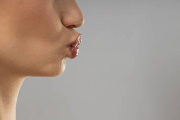 Lip flip: Všetko, čo potrebujete vedieť