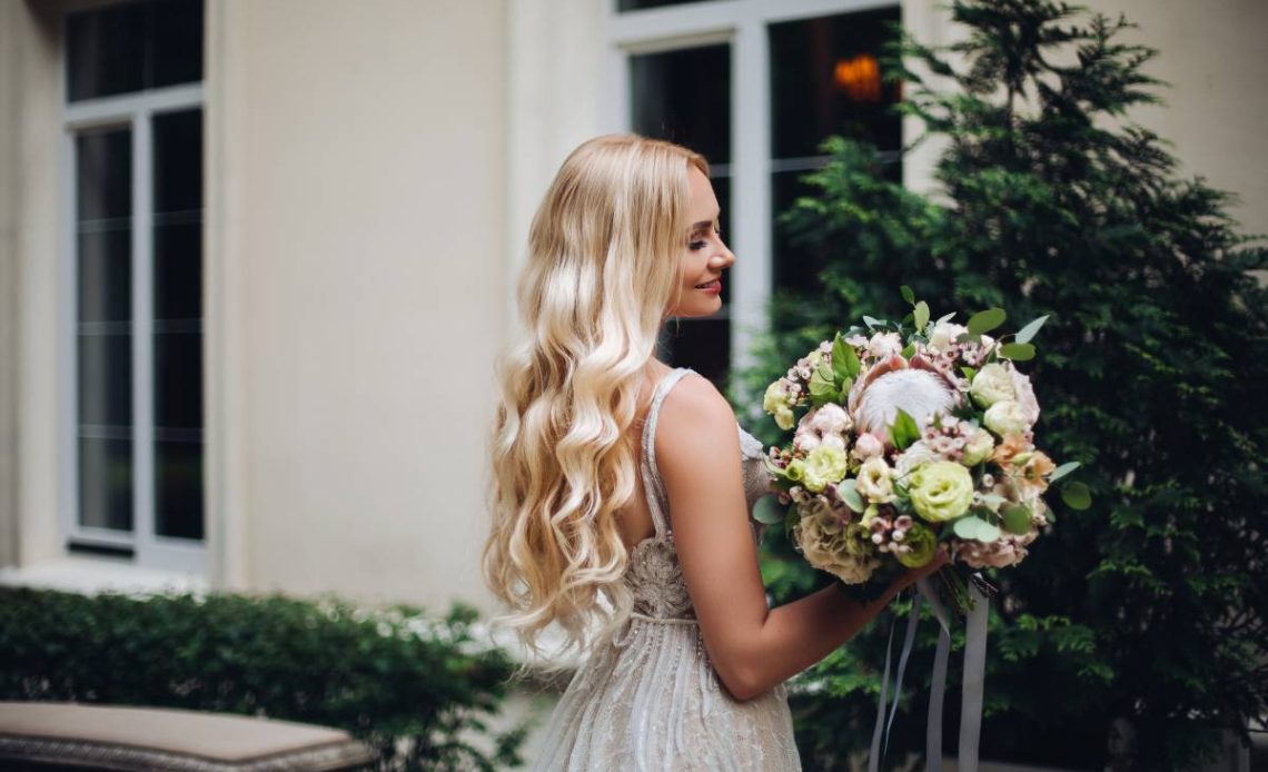 Svadobné účesy pre dlhé vlasy